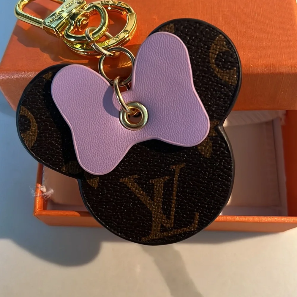 Minnie Keychain - Picture 2 of 3